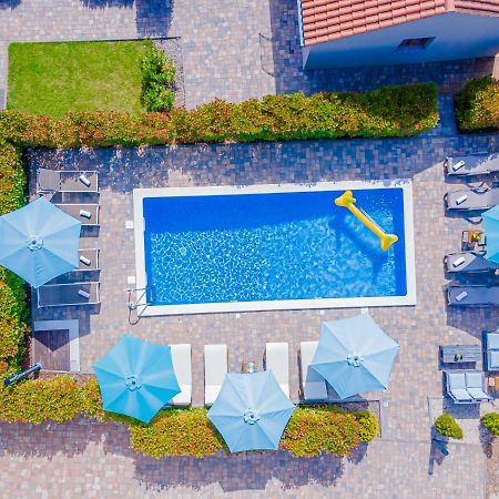 Guest House Flora Pazin Dış mekan fotoğraf