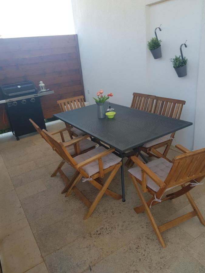 Guest House Flora Pazin Dış mekan fotoğraf