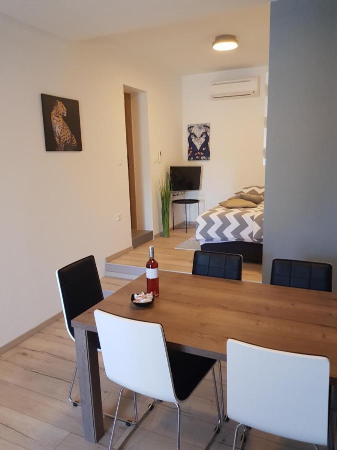 Guest House Flora Pazin Dış mekan fotoğraf