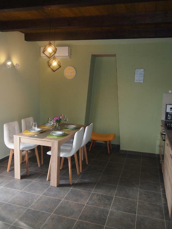 Guest House Flora Pazin Dış mekan fotoğraf
