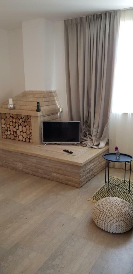 Guest House Flora Pazin Dış mekan fotoğraf